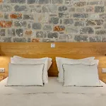 Trapela Luxury Hotel