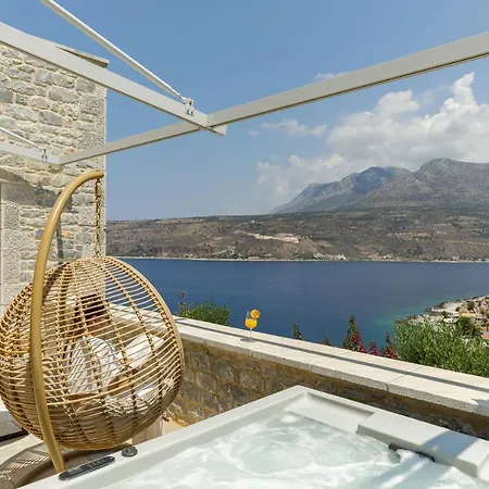 Trapela Luxury Limeni