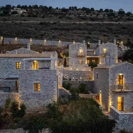 酒店 Trapela Luxury 4*