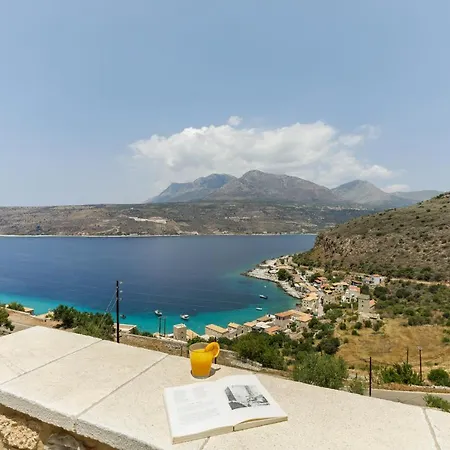 酒店 Trapela Luxury 4*