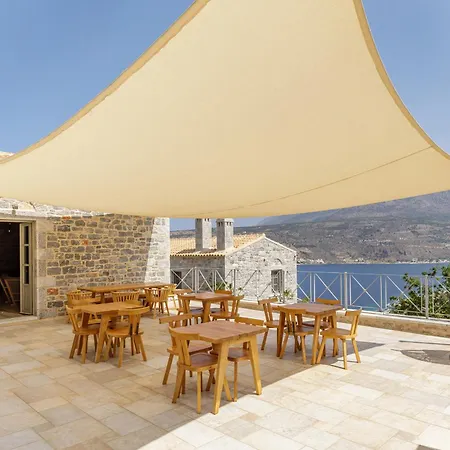 Trapela Luxury Hotel Limeni