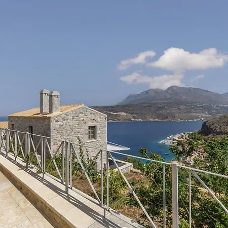 Trapela Luxury Hotel 4*