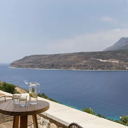 Trapela Luxury Hotel Limeni