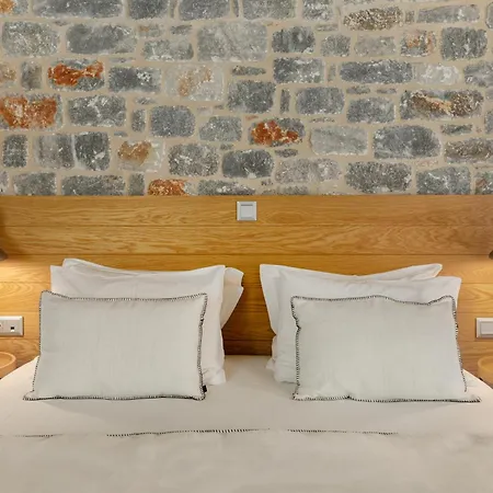 Trapela Luxury Ξενοδοχείο