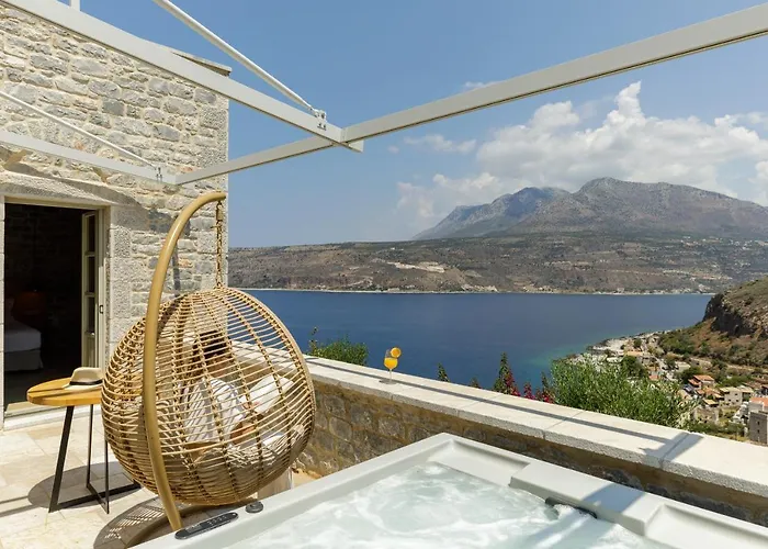 Trapela Luxury Liménion