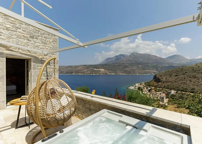 Trapela Luxury Liménion