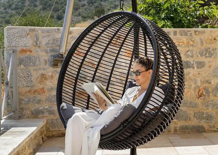 Ξενοδοχείο Trapela Luxury 4*