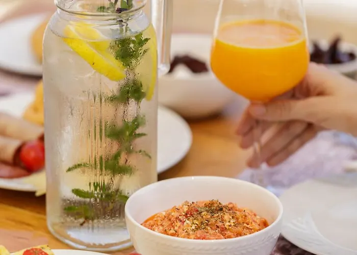 Trapela Luxury Liménion