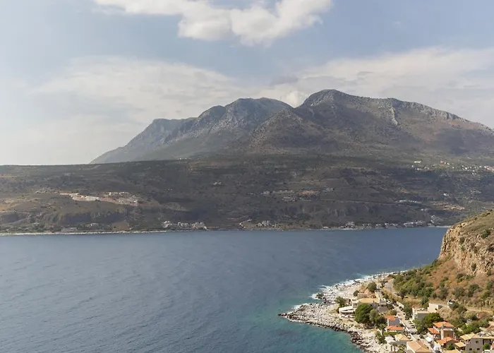 Ξενοδοχείο Trapela Luxury 4*