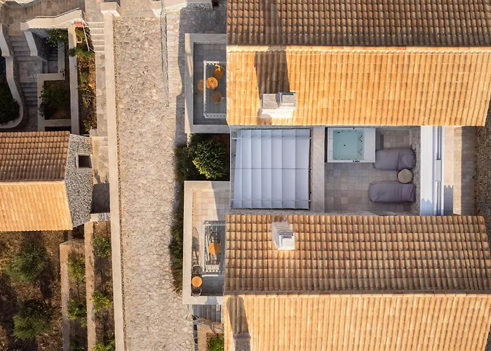 Trapela Luxury Отель 4*