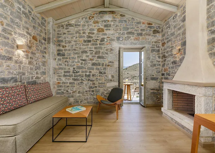 Trapela Luxury Ξενοδοχείο 4*