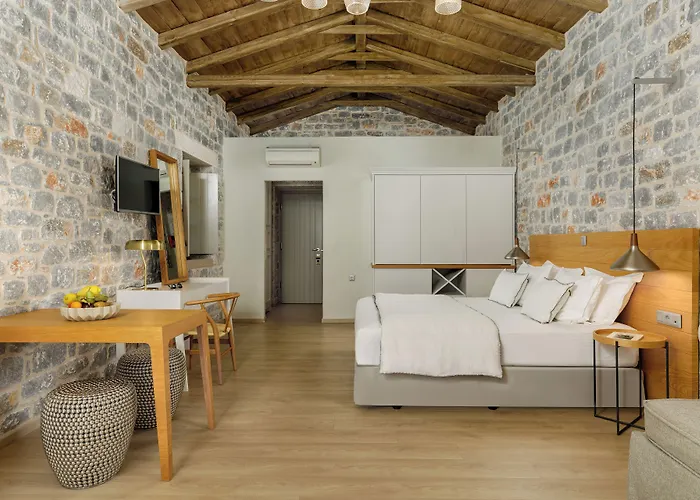 Trapela Luxury Ξενοδοχείο 4*